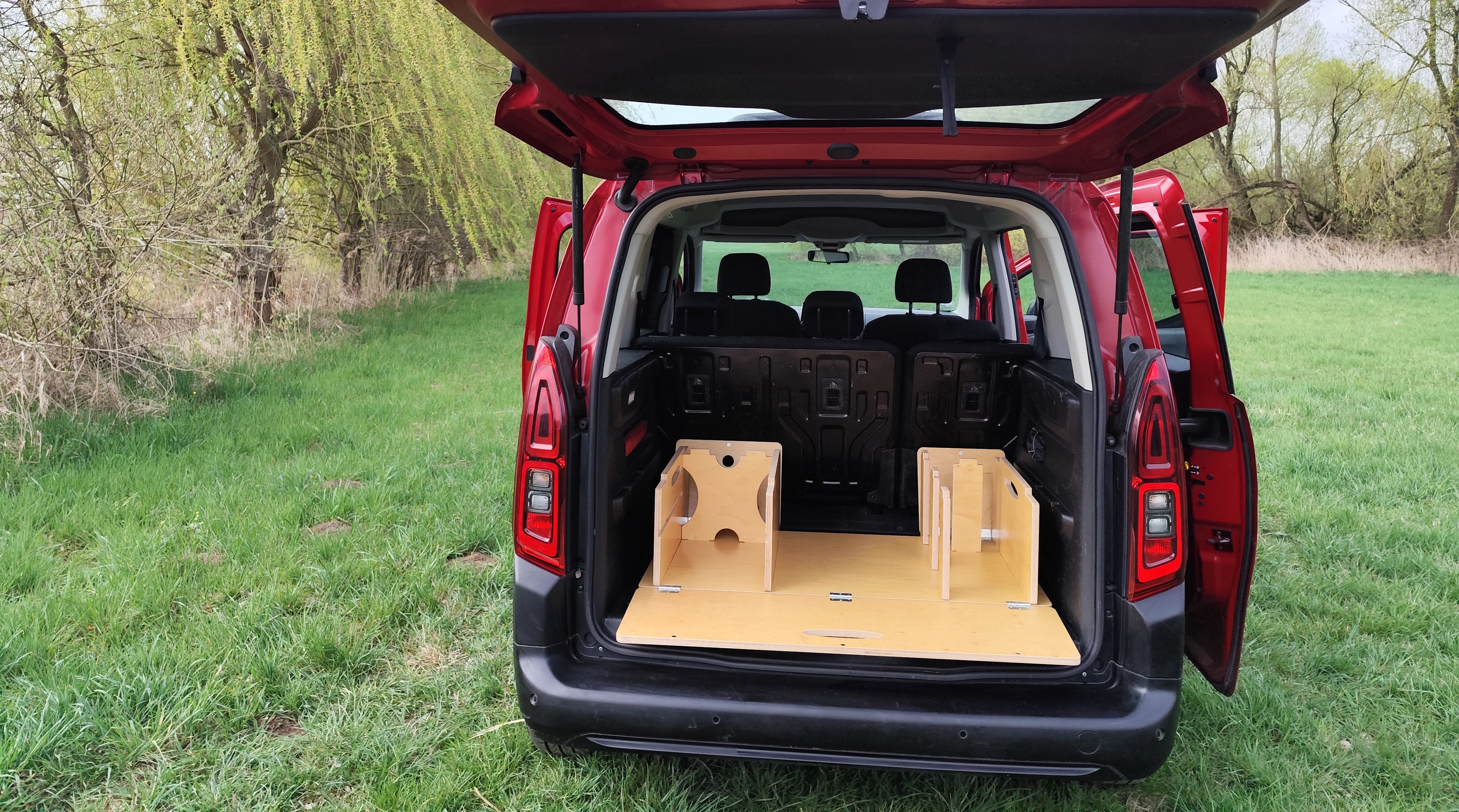Schritt 1: Stecksystem der BiberBox aufbauen